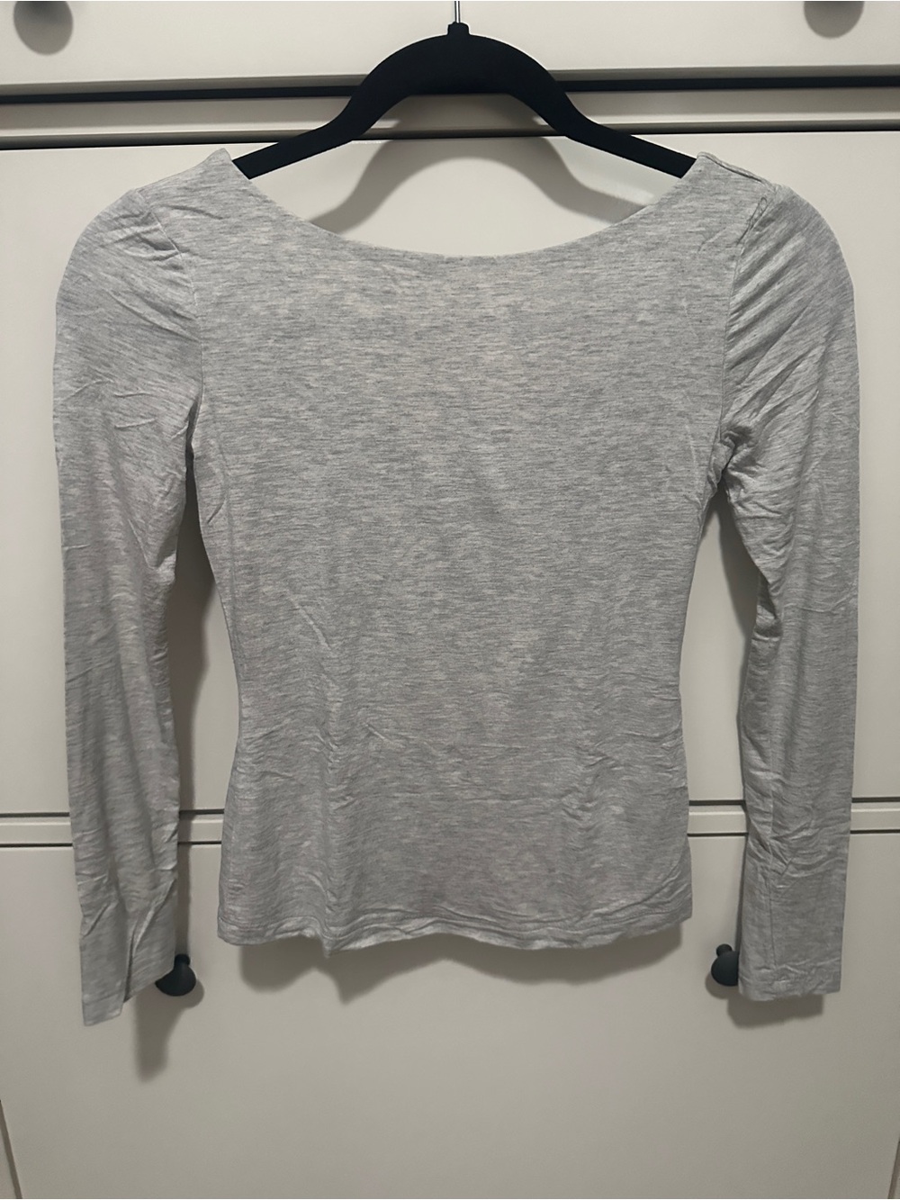 CJLA Carly Jean Light Gray Scoop Neck Long Sleeve Top